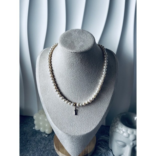 Vėrinys "Upiniai perlai su inicialais"