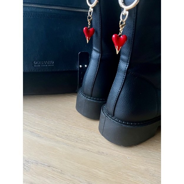 Pakabukas "Raudona" 1